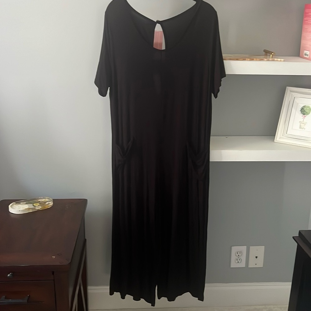 Short sleeve jumpsuit NWT